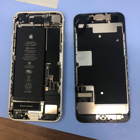 iPhoneSE2 パネル交換